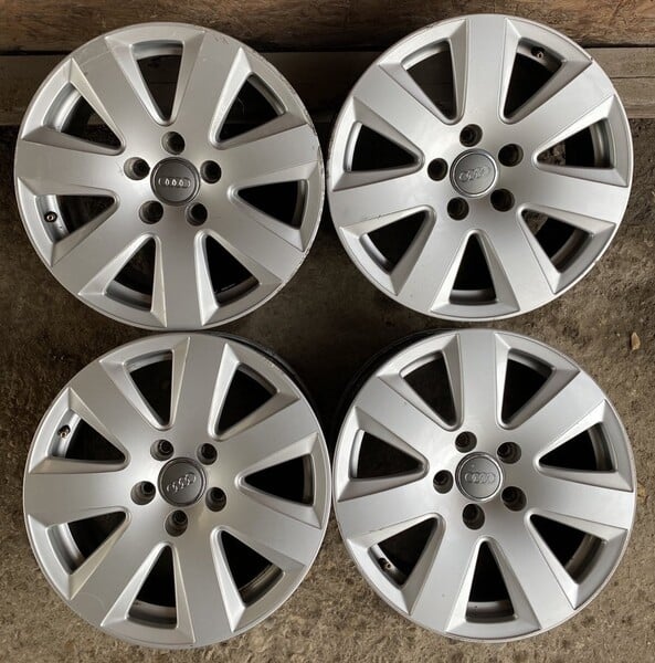 Photo 2 - Light alloy R16 rims