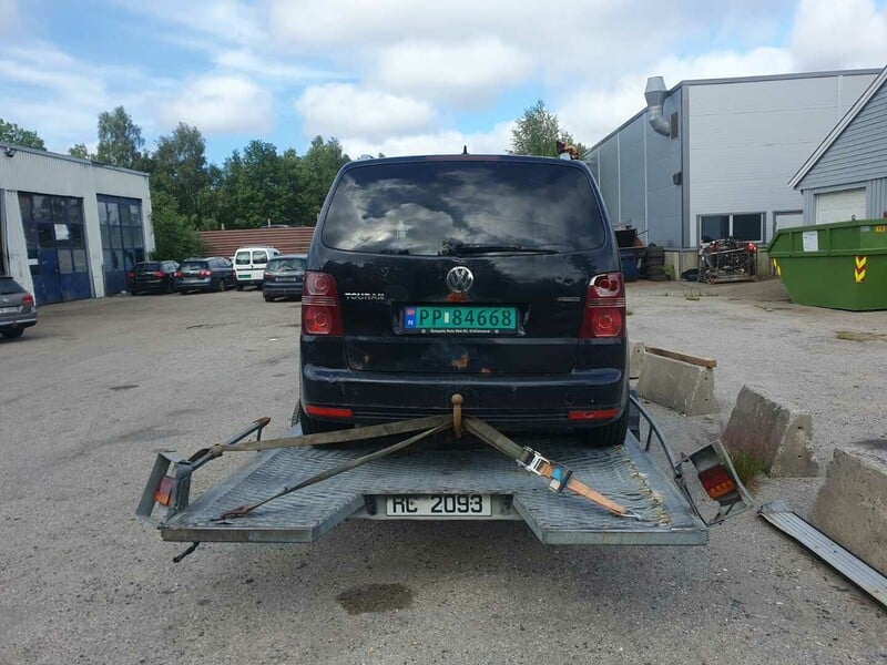 Photo 4 - Volkswagen Touran 2009 y parts