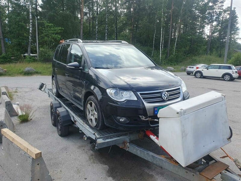 Photo 6 - Volkswagen Touran 2009 y parts