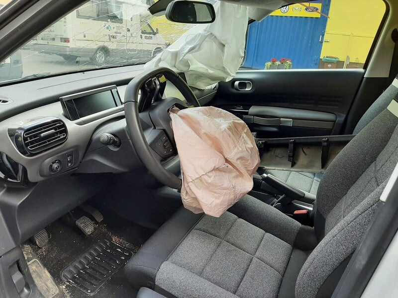 Photo 6 - Citroen C4 Cactus 2019 y parts