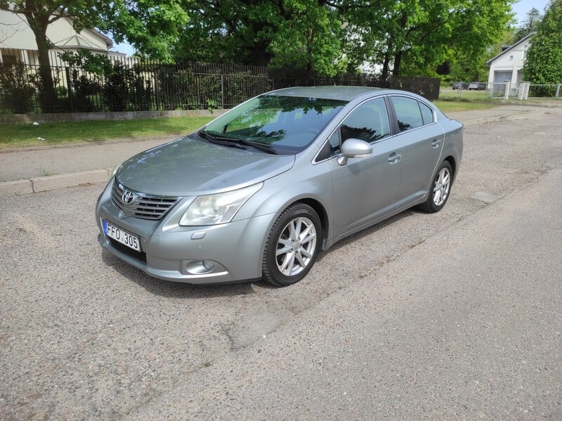 Nuotrauka 2 - Toyota Avensis 2015 m nuoma