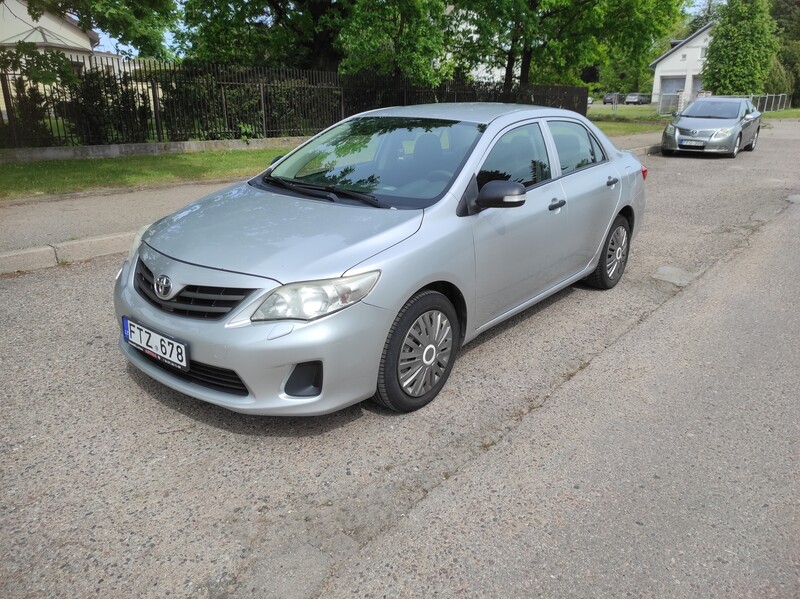 Nuotrauka 3 - Toyota Avensis 2015 m nuoma