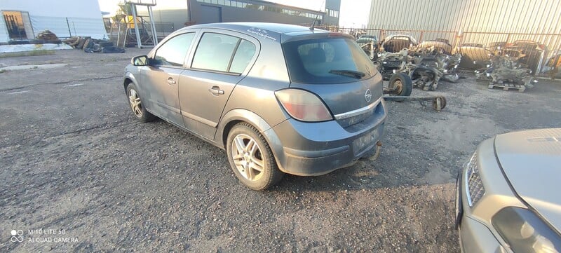 Photo 19 - Opel Astra 2005 y parts