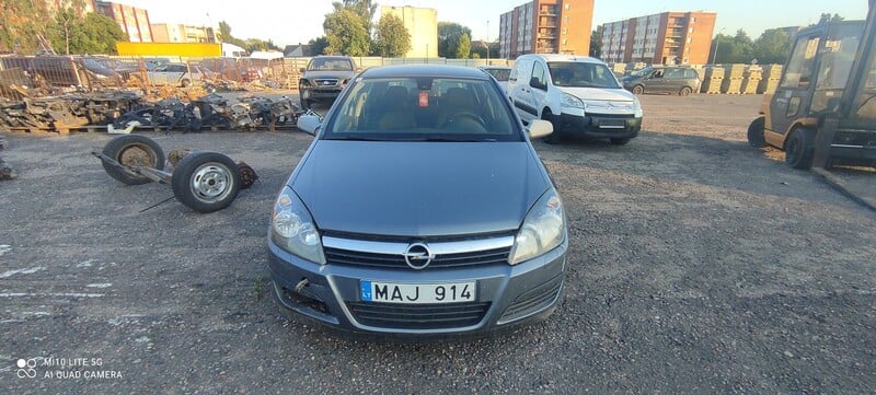 Photo 20 - Opel Astra 2005 y parts