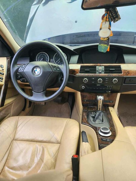 Bmw 530 E60 E60 2005 m dalys