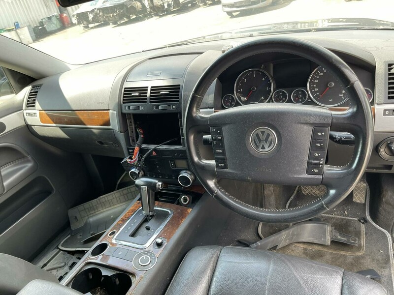 Фотография 11 - Volkswagen Touareg I 2007 г запчясти