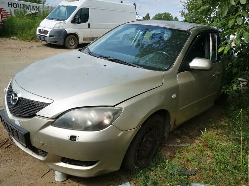 Photo 2 - Mazda 3 2003 y parts