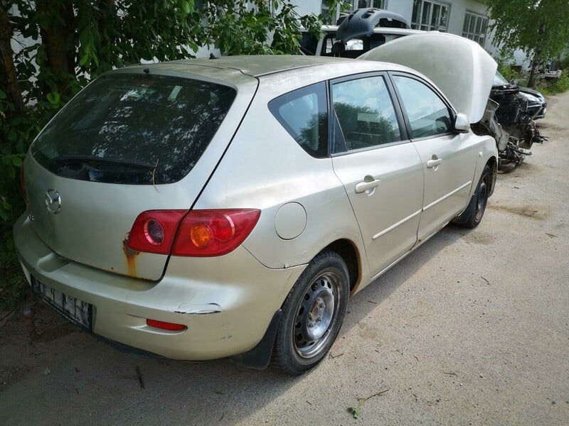 Photo 4 - Mazda 3 2003 y parts