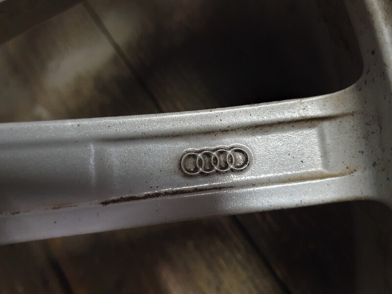 Photo 2 - Audi Original light alloy R18 rims