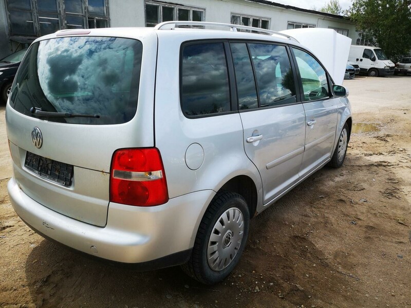 Photo 5 - Volkswagen Touran 2004 y parts