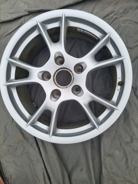 Photo 9 - Porsche Boxster light alloy R17 rims