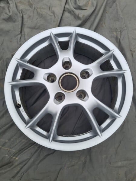 Photo 12 - Porsche Boxster light alloy R17 rims