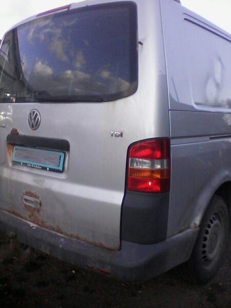 Photo 7 - Volkswagen Transporter 2005 y parts