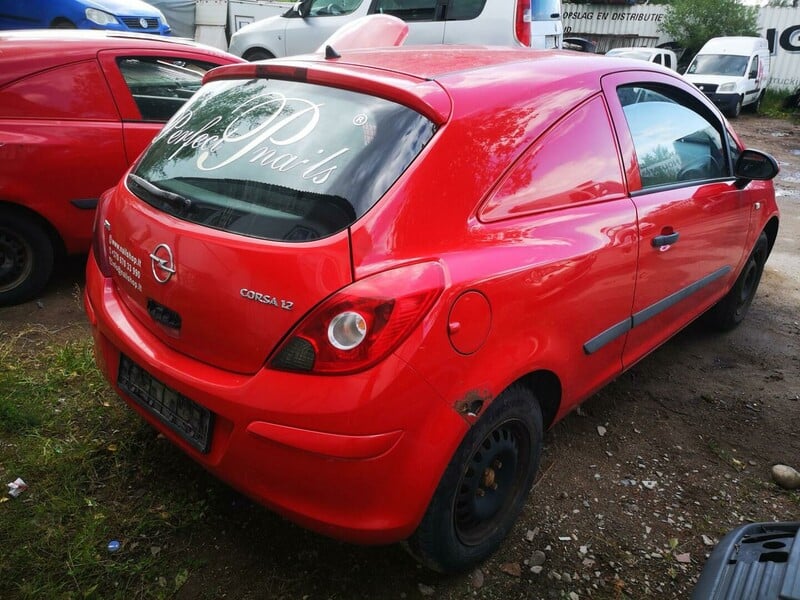 Photo 5 - Opel Corsa 2008 y parts