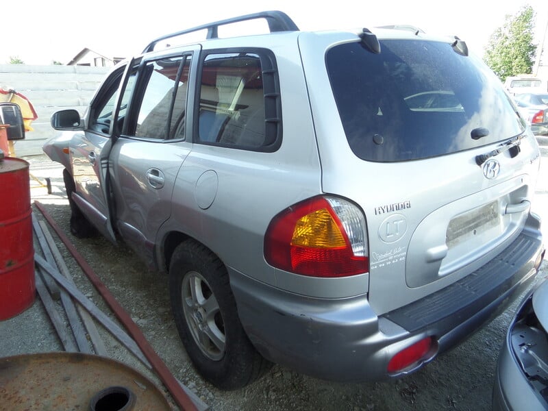 Photo 2 - Hyundai Santa Fe 2004 y parts