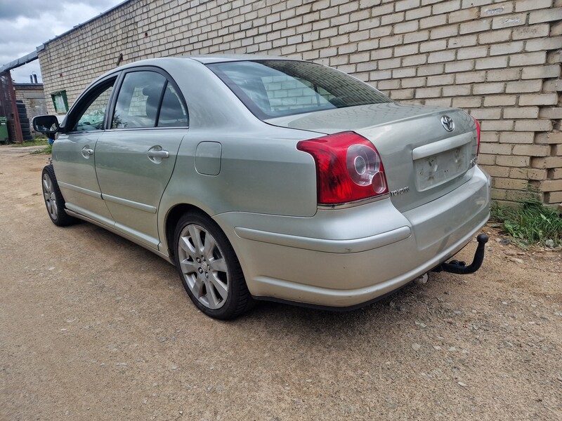 Toyota Avensis 2007 y parts