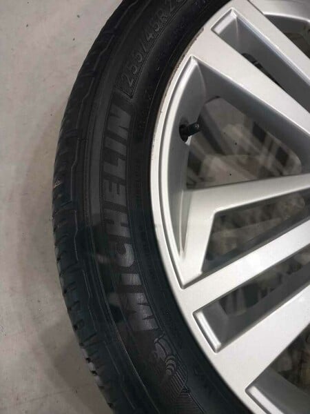 Photo 3 - Ronal Q5 2018- Q5 light alloy R20 rims