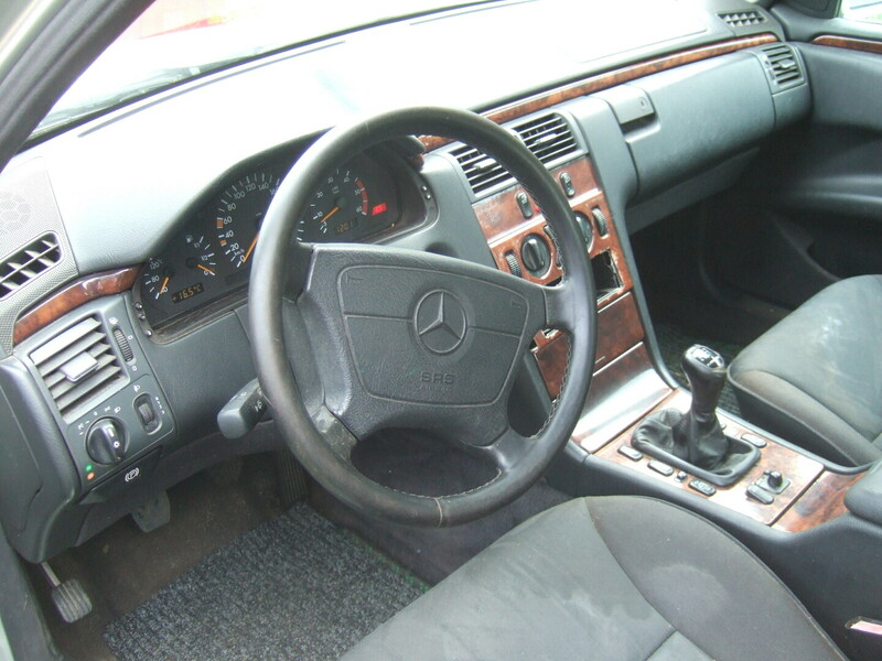 Nuotrauka 6 - Mercedes-Benz E 220 W210 CDI Elegance 2000 m