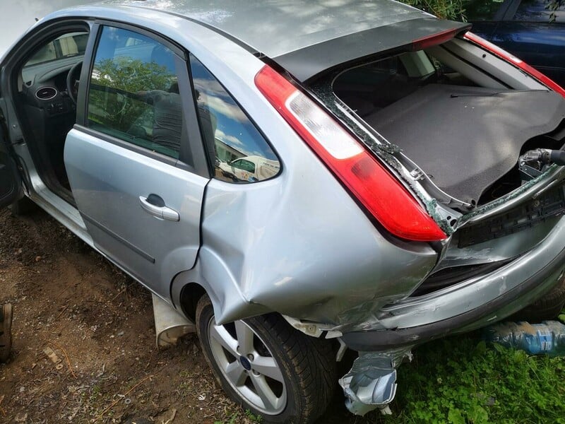 Photo 4 - Ford Focus 2004 y parts