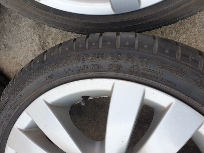 Photo 2 - Skirtingų pločiu  light alloy R17 rims