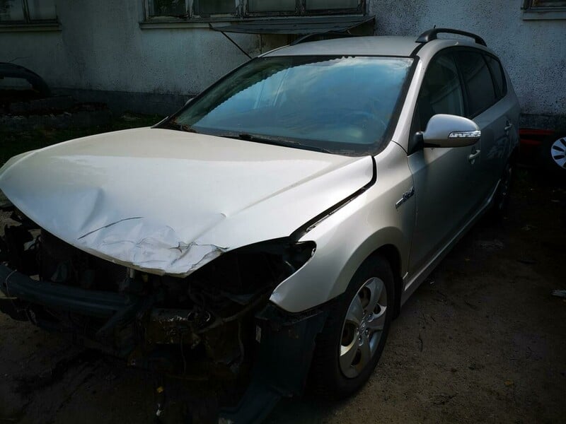 Фотография 2 - Hyundai I30 2011 г запчясти