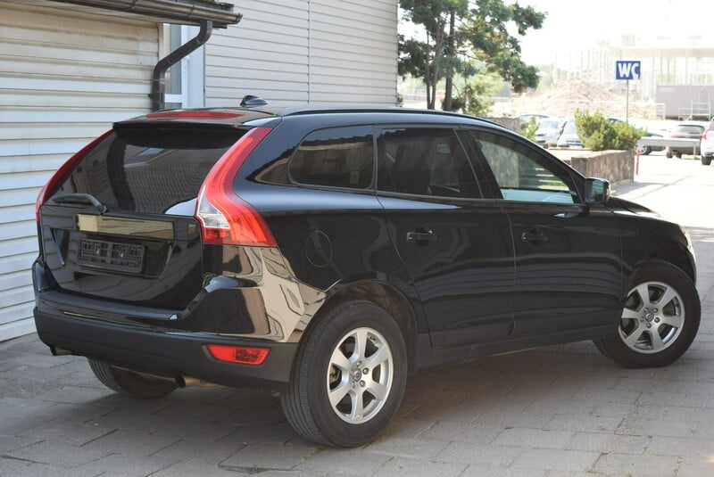 Photo 2 - Volvo XC60 2WD 2012 y