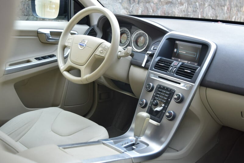 Photo 9 - Volvo XC60 2WD 2012 y