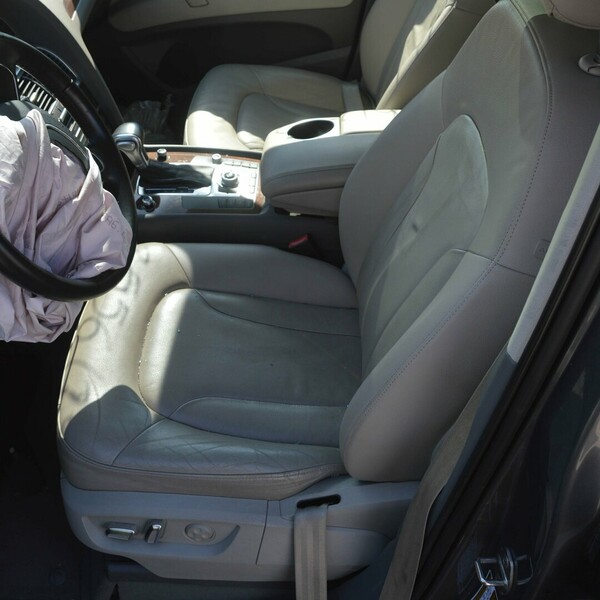 Photo 11 - Audi Q7 2013 y parts