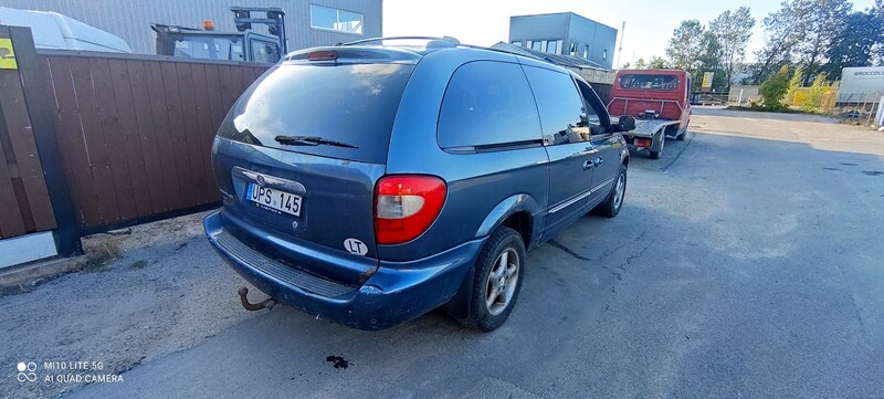 Photo 4 - Chrysler Voyager 2004 y parts