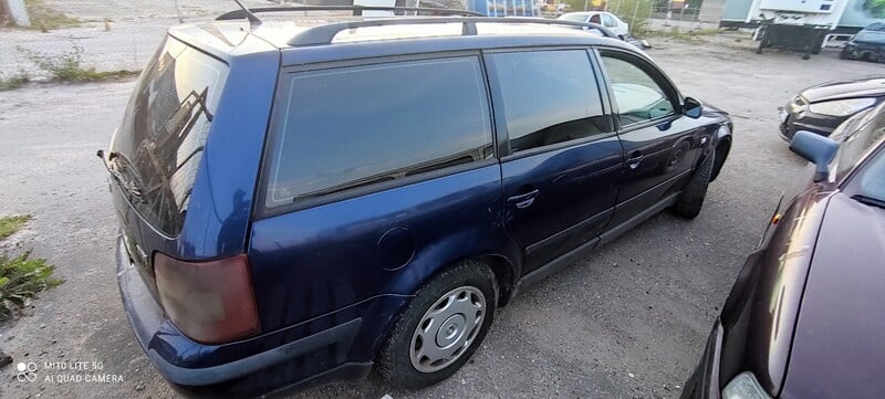 Photo 4 - Volkswagen Passat 2003 y parts