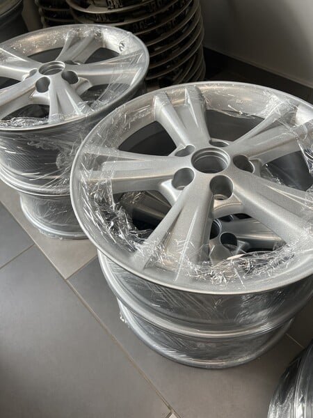 Photo 5 - Lexus light alloy R18 rims