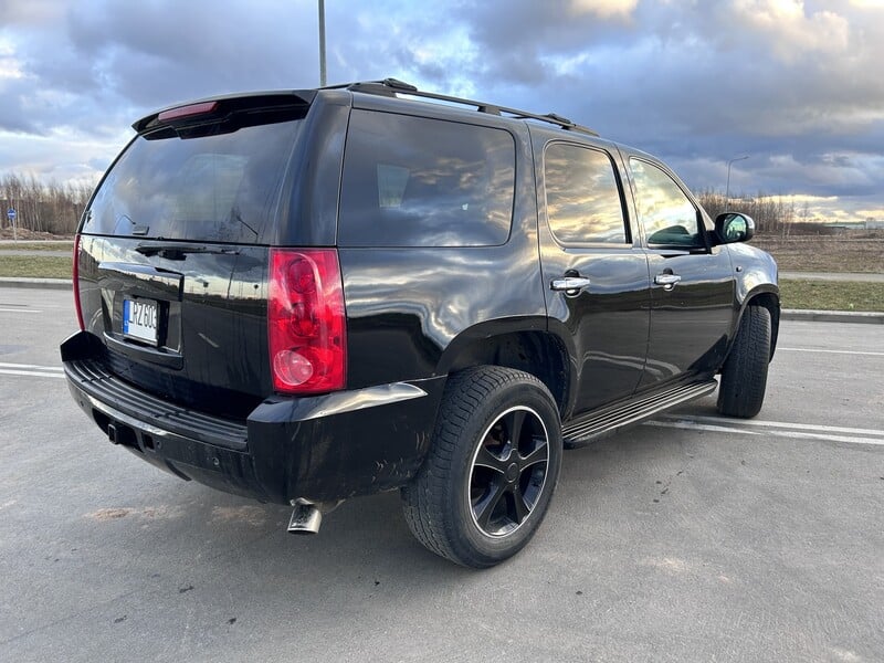 Photo 3 - Gmc Yukon 2009 y Off-road / Crossover