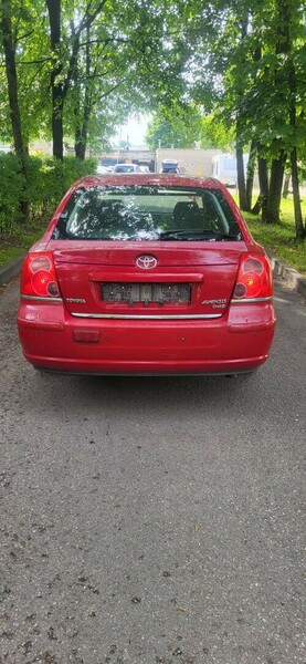 Photo 2 - Toyota Avensis 2004 y parts