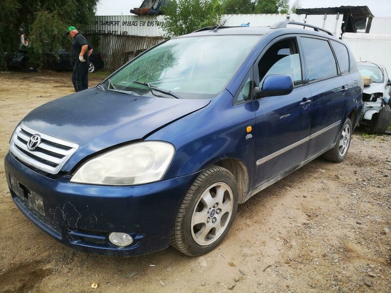 Nuotrauka 2 - Toyota Avensis Verso 2002 m dalys