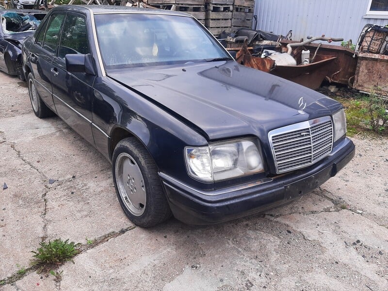 Фотография 1 - Mercedes-Benz E 124 1995 г запчясти