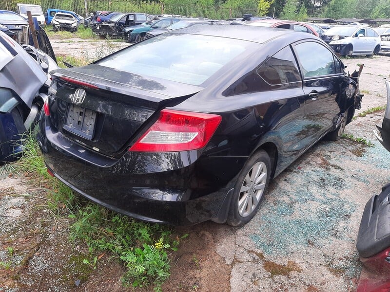 Photo 3 - Honda Civic VIII 2008 y parts