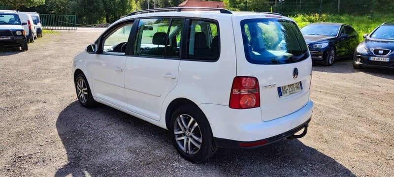 Фотография 6 - Volkswagen Touran 2008 г Минивэн