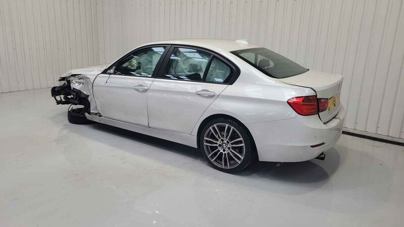 Photo 6 - Bmw Serija 3 2012 y parts