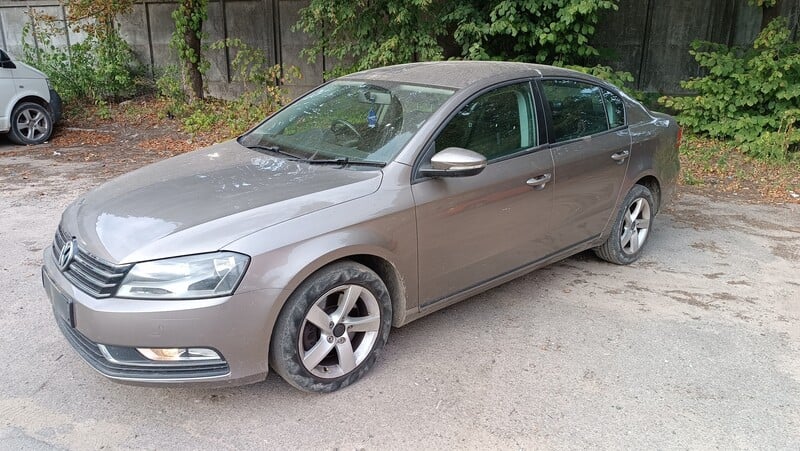 Photo 3 - Volkswagen Passat B7 2011 y parts