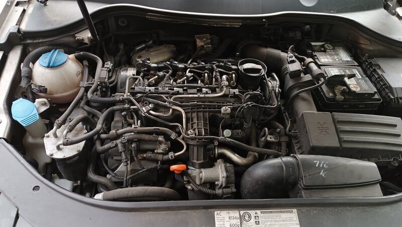 Photo 12 - Volkswagen Passat B7 2011 y parts