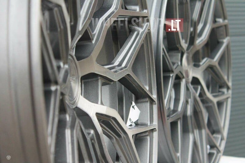 Photo 10 - RIVIERA RF108 Grigio Flow Formed light alloy R20 rims