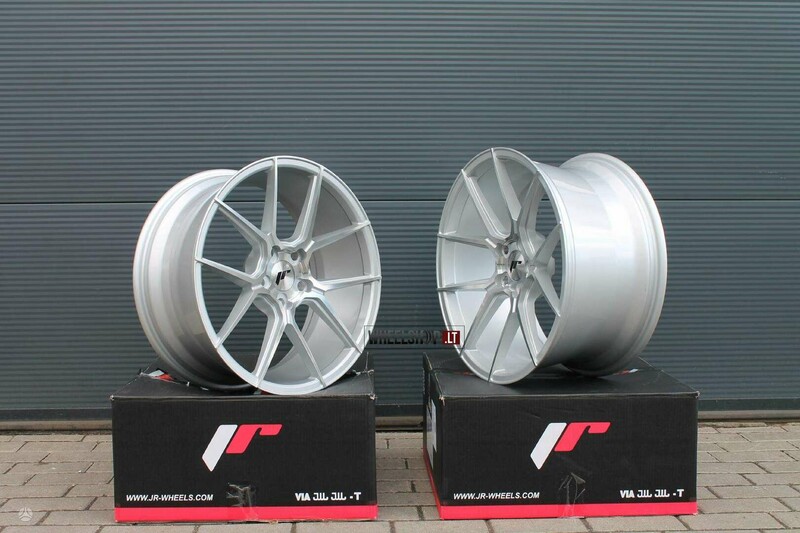 Photo 6 - JR30 Silver rims