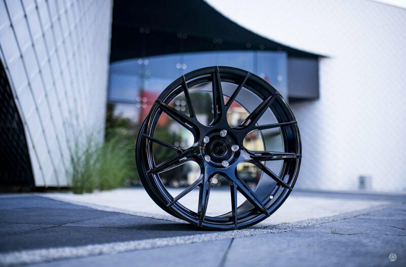 Photo 1 - JR42 Black FlowFormed rims