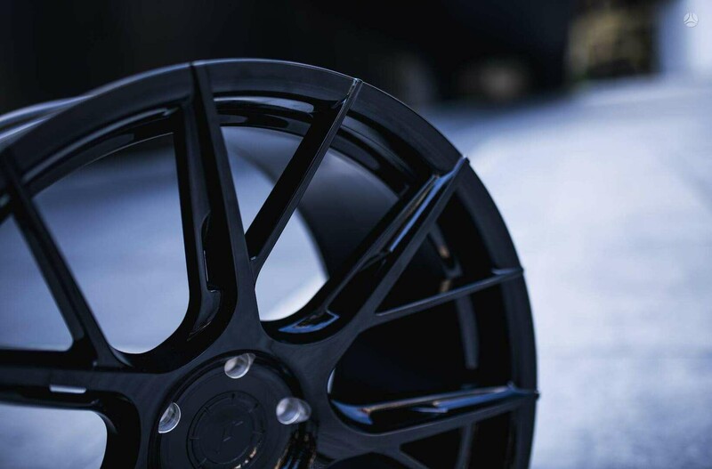 Photo 8 - JR42 Black FlowFormed rims