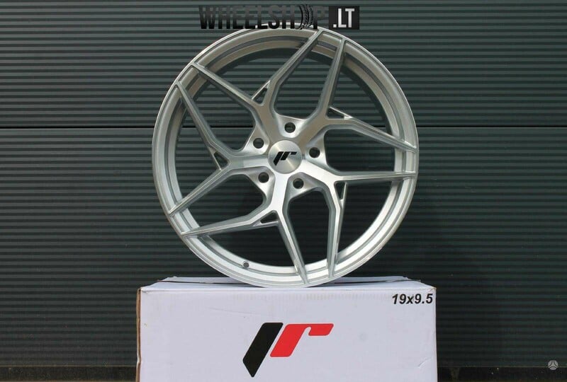 Photo 2 - Japan Racing JR35 Silver light alloy R19 rims