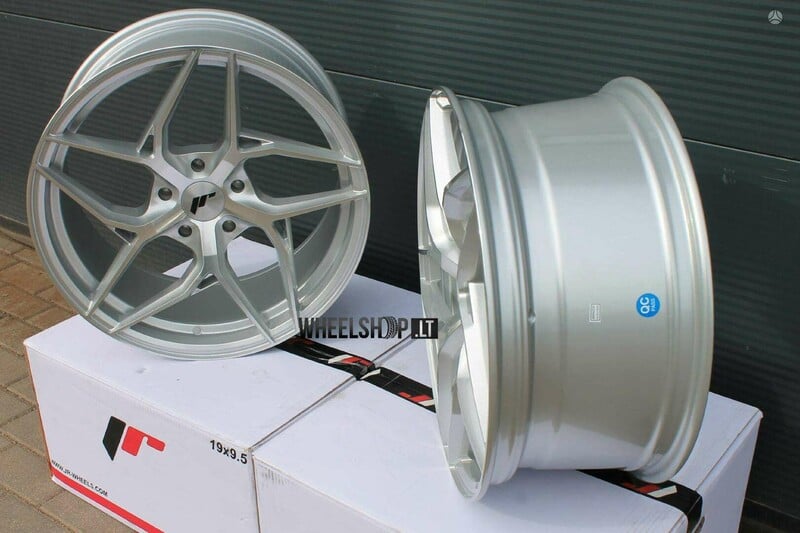 Photo 8 - Japan Racing JR35 Silver light alloy R19 rims