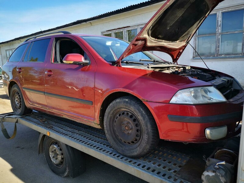 Photo 1 - Skoda Octavia 2005 y parts