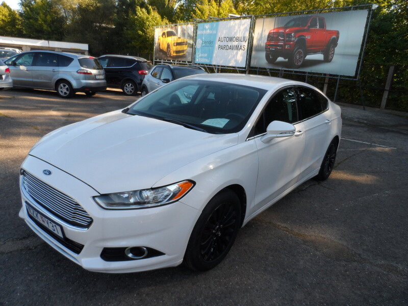 Ford Mondeo 2013 г Седан