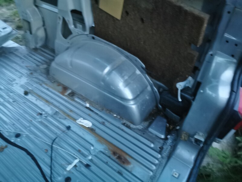 Photo 11 - Volkswagen Caravelle 1996 y parts