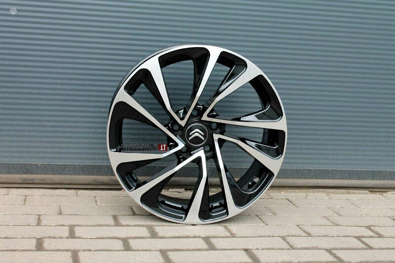 Photo 2 - DS5 Style Black Polished rims